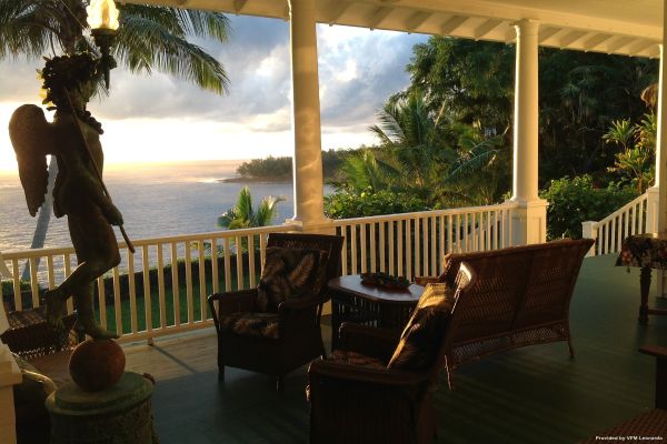 Palms Cliff House Inn (Honomu)